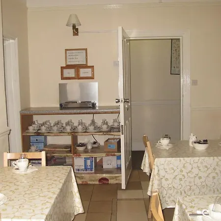 Chiswick Court Hotel - B&B-2